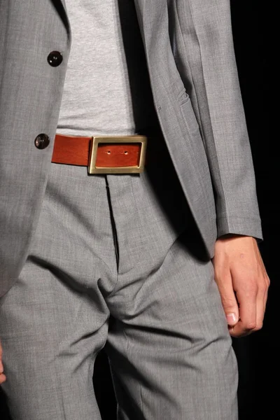 Look 28